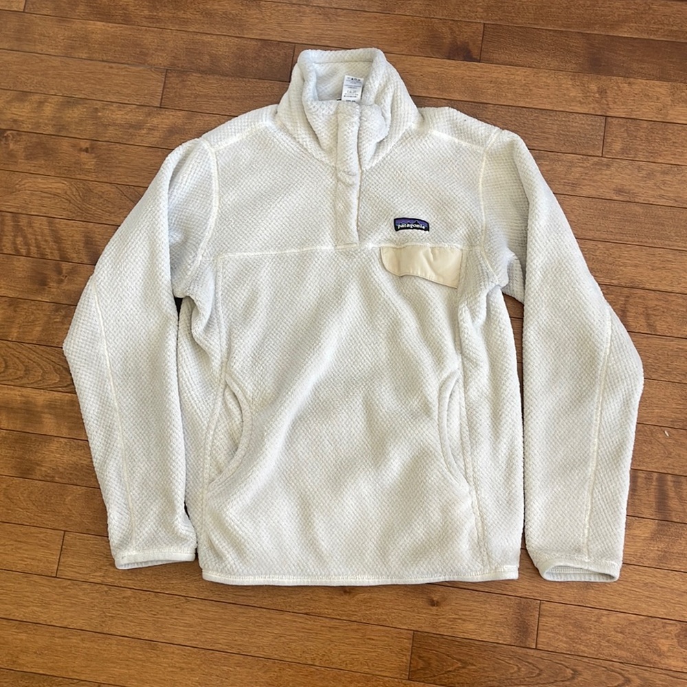 Womens Patagonia button up fleece